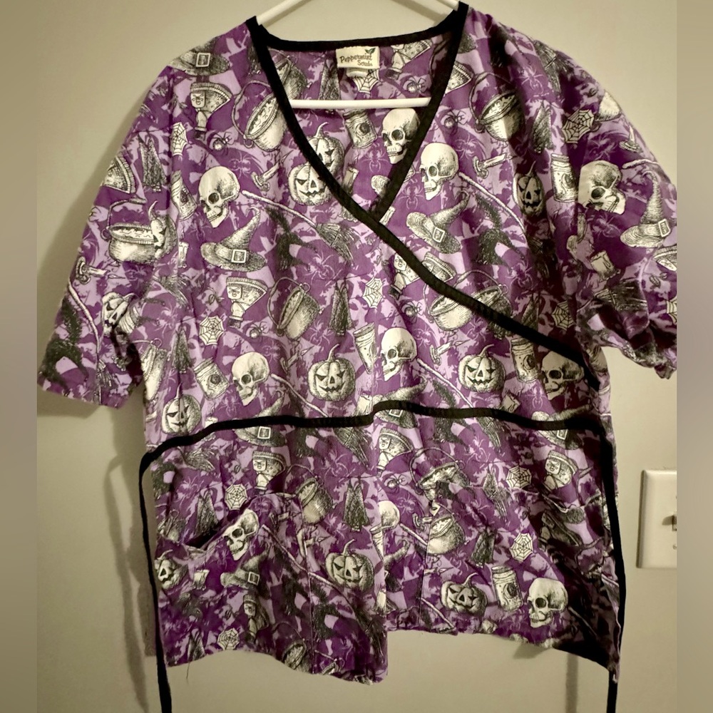 Halloween scrub top.